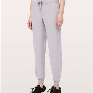Lululemon On the Fly Jogger